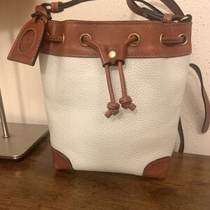 Vintage Liz Claiborne Leather Co.Bucket Crossbody Bag